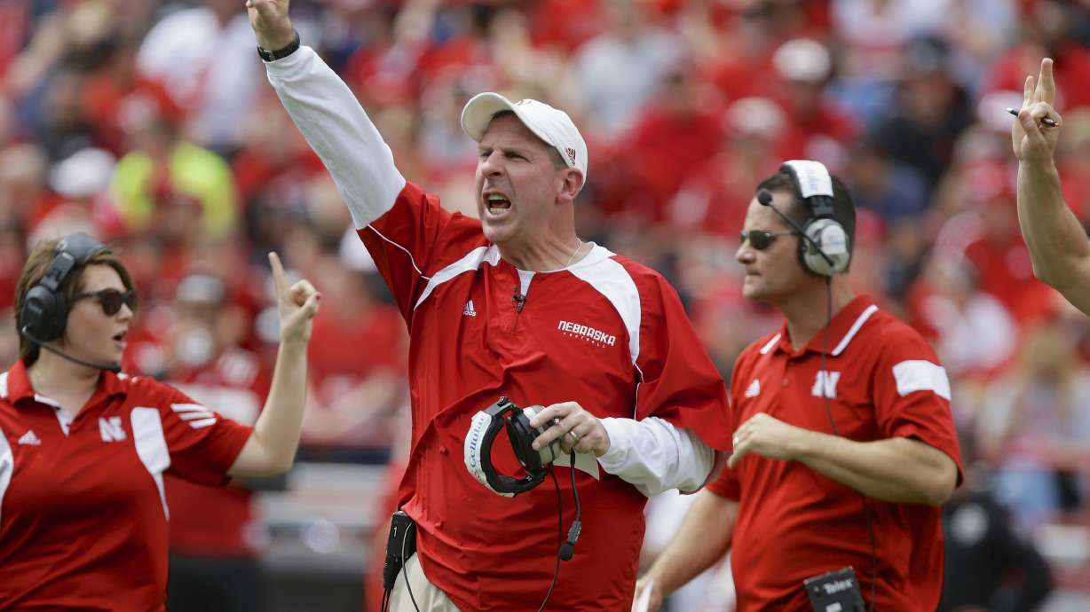 Cross runs for 100 yards in Nebraska's spring game