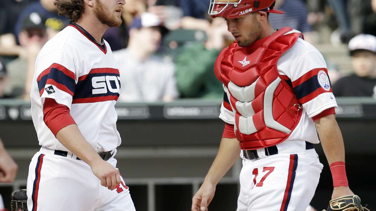 White Sox staff struggles in 12-6 loss to Indians