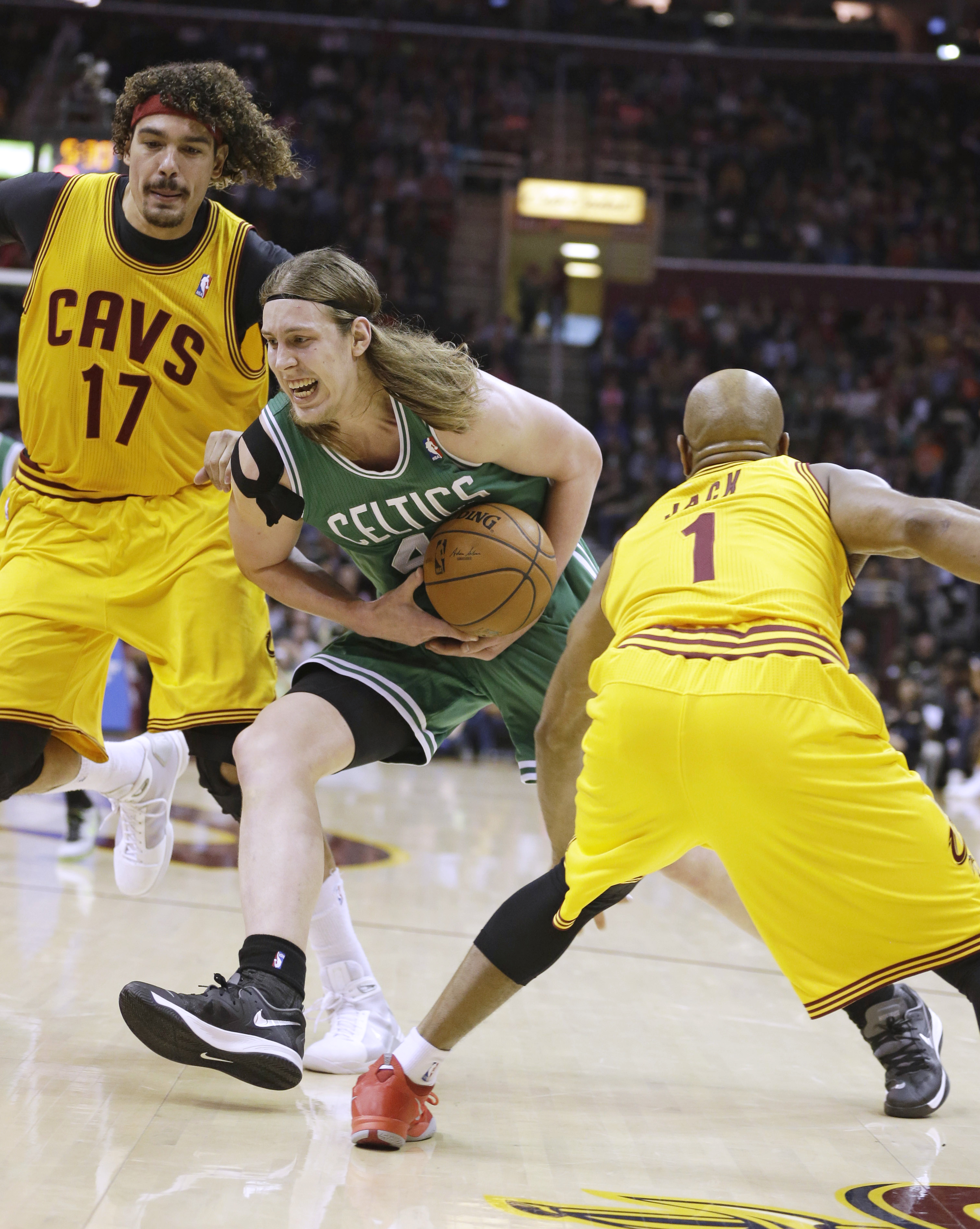 Olynyk scores 25 as Celtics roll past Cavs 111-99