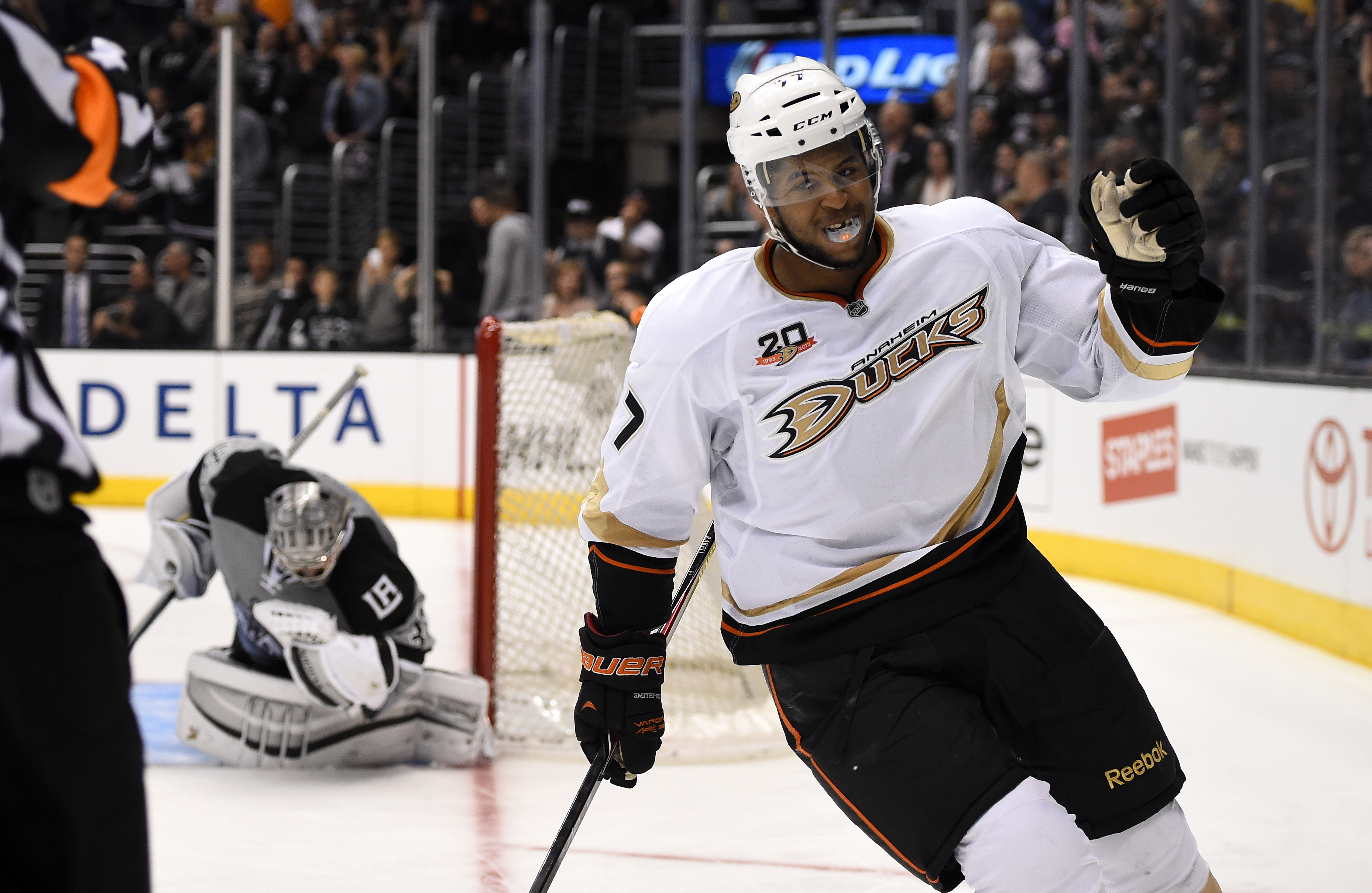 Ducks beat Kings 4-3 in SO, clinch West's top seed