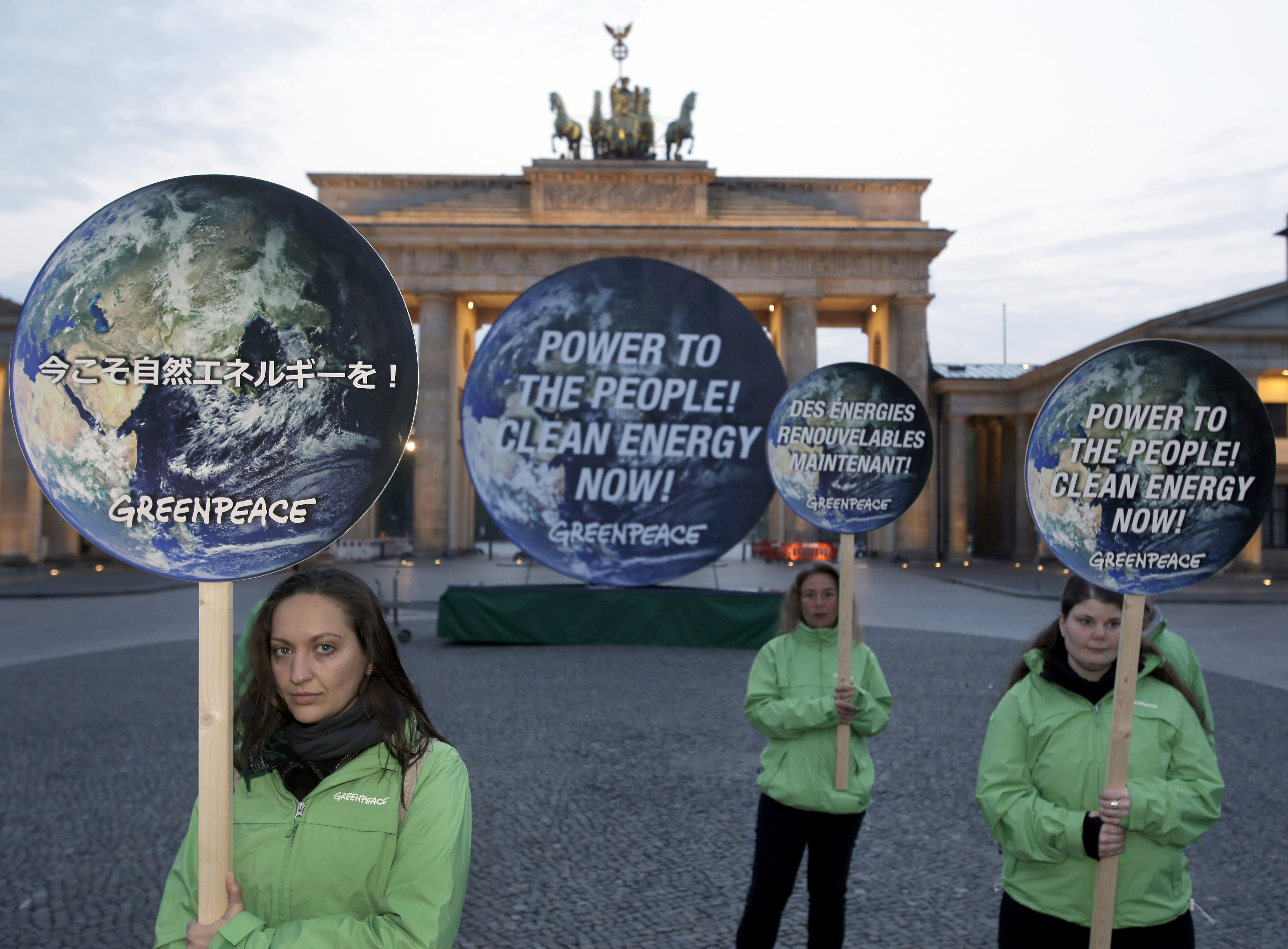 Cost of fighting warming 'modest,' says UN panel