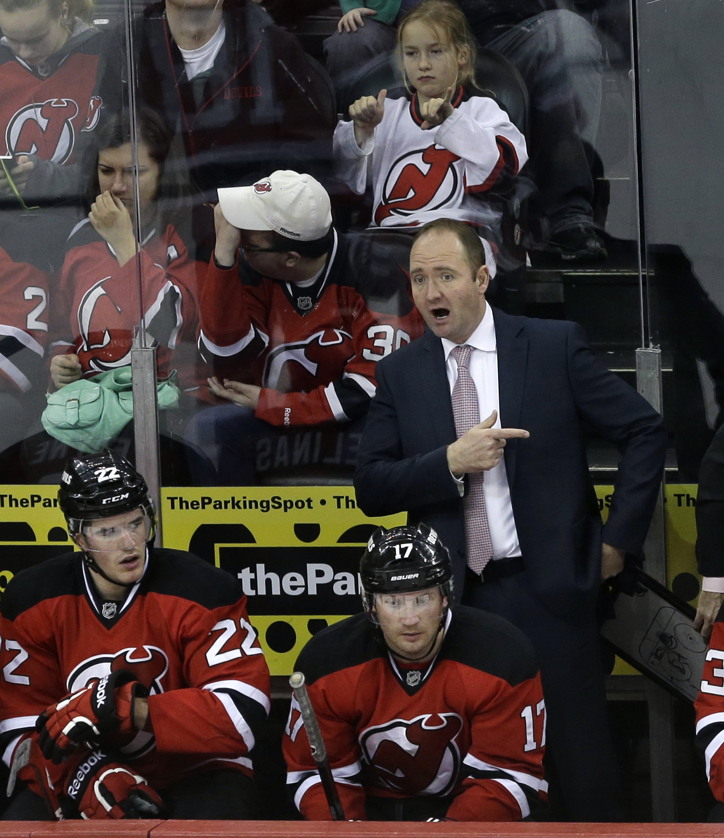 Pete DeBoer will return to coach the Devils