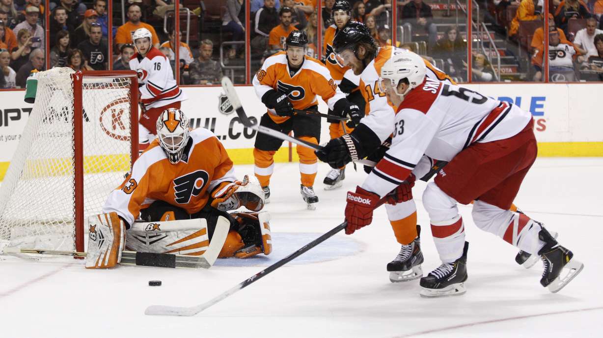 Staal scores twice as 'Canes beat Flyers 6-5 in SO