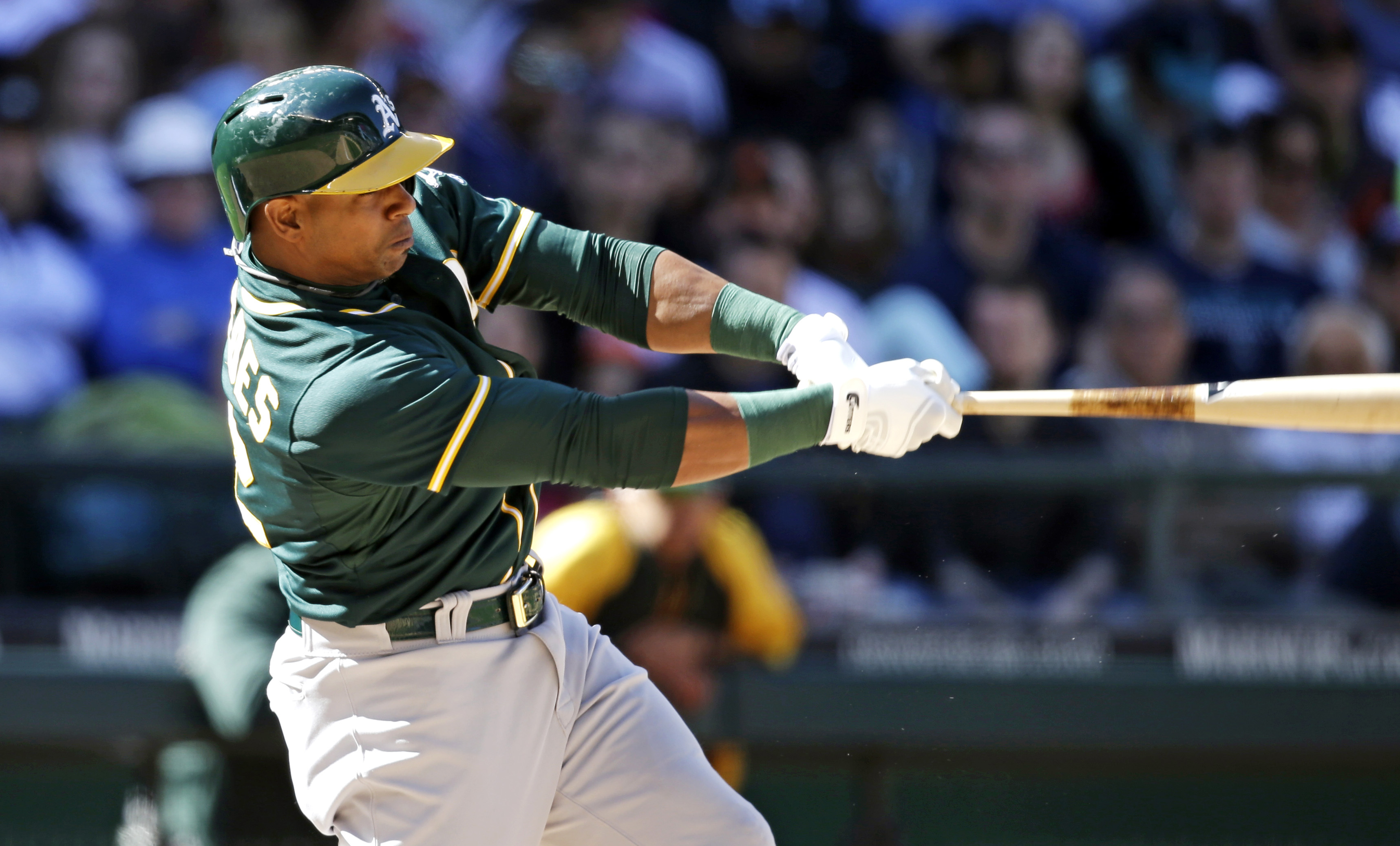 Cespedes' late HR lifts Athletics over Mariners