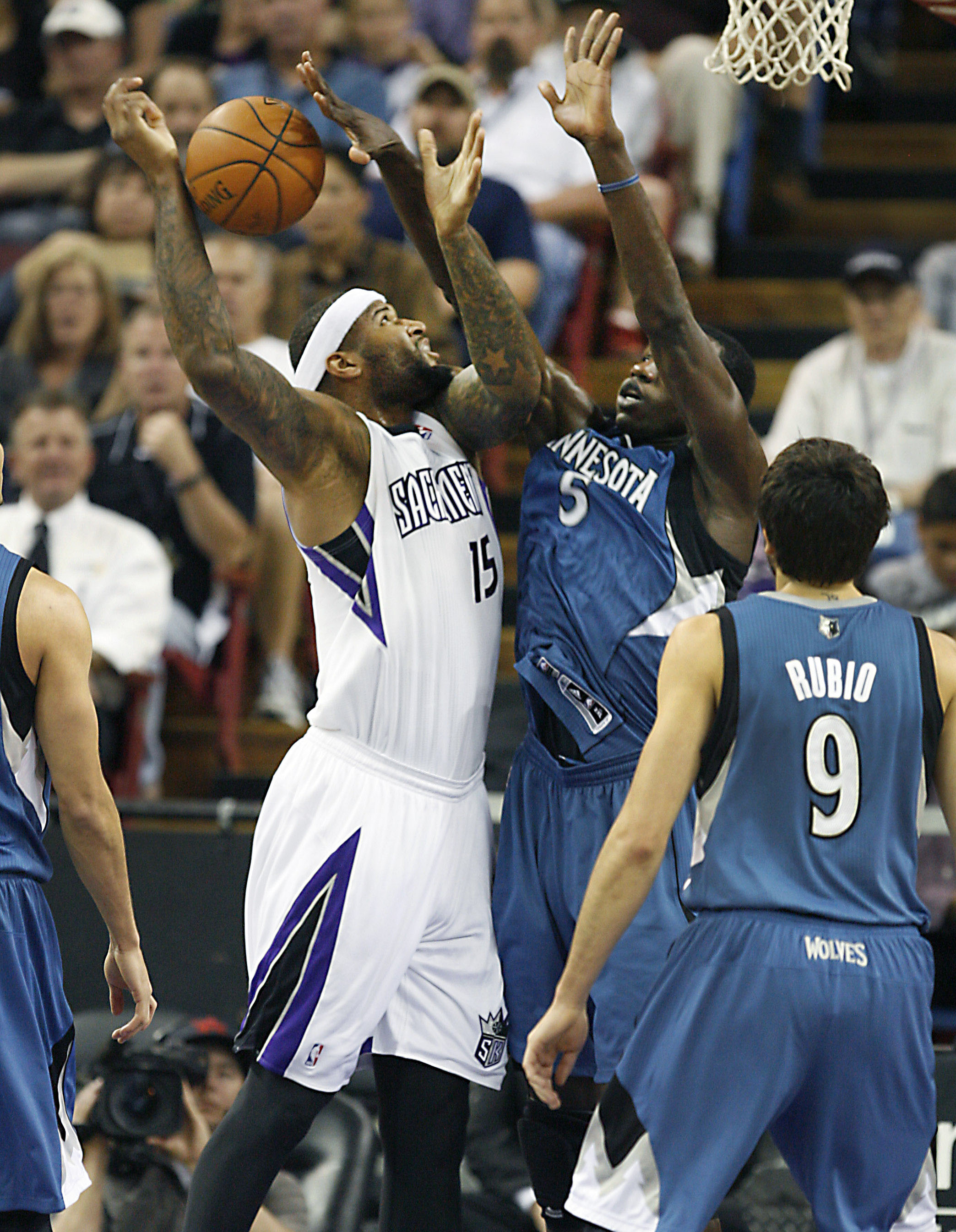 McCallum, Cousins rally Kings past Timberwolves
