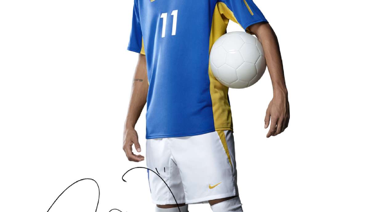 Panasonic Creates a Special Football Chant Called Neymar's Chant Compiled From His Amazing Plays and Messages of Encouragement from Fans on YouTube