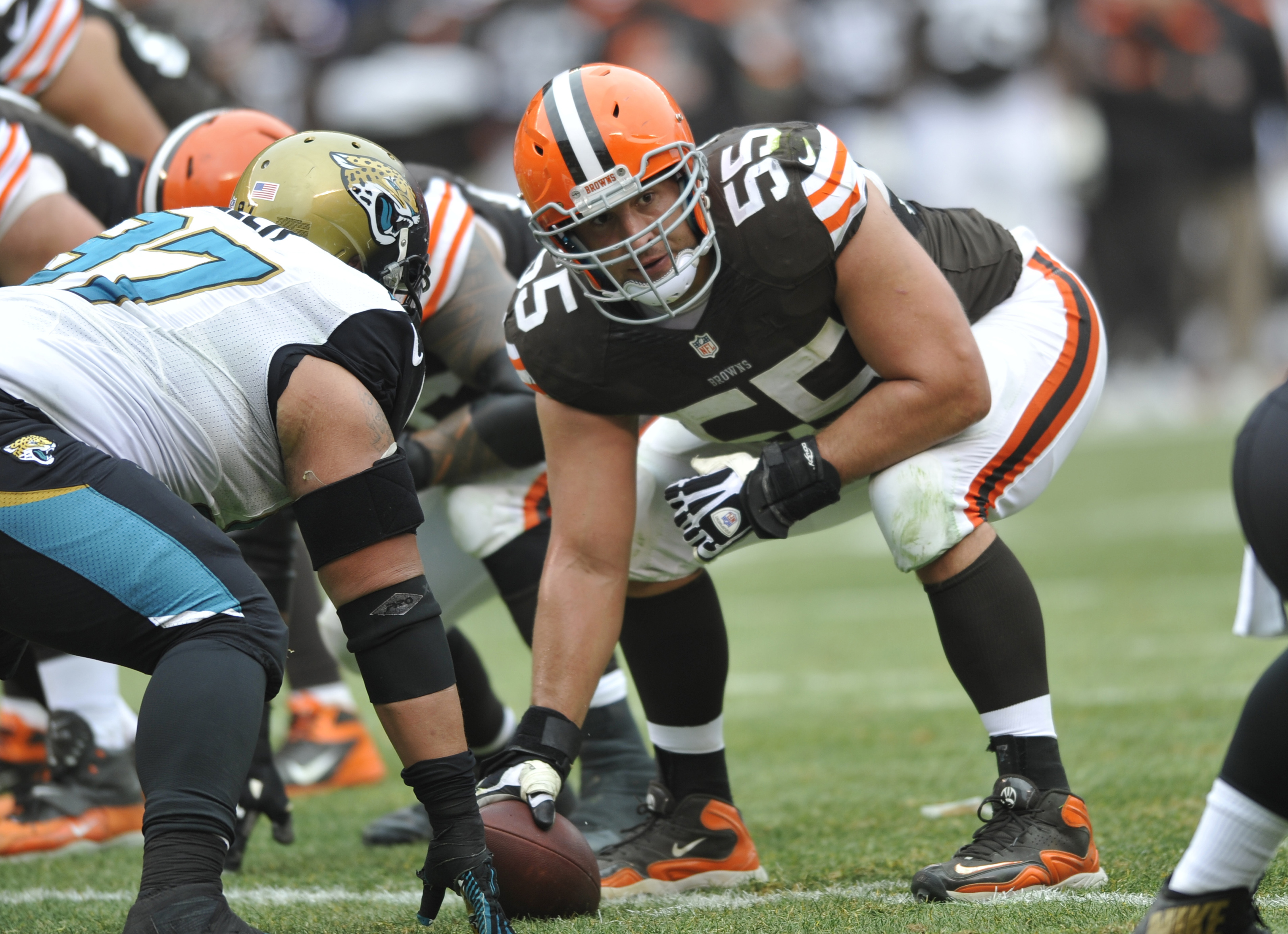 Browns' Mack looking forward with business over