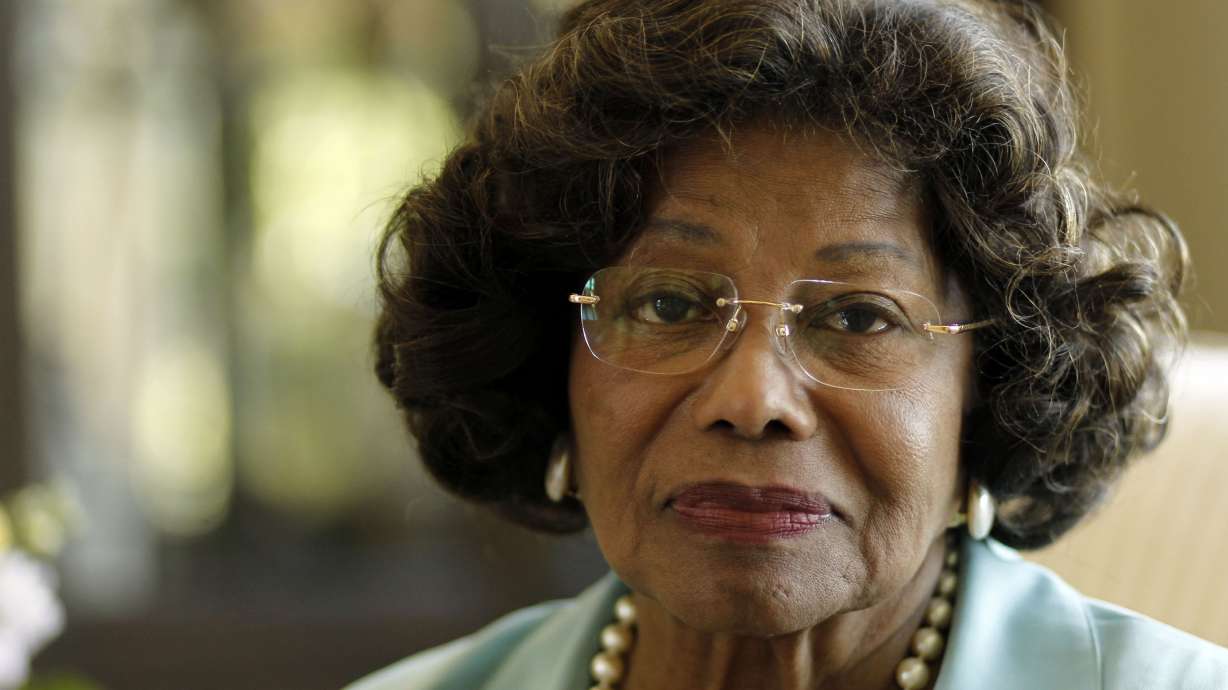 Judge: Michael Jackson's mom should pay costs