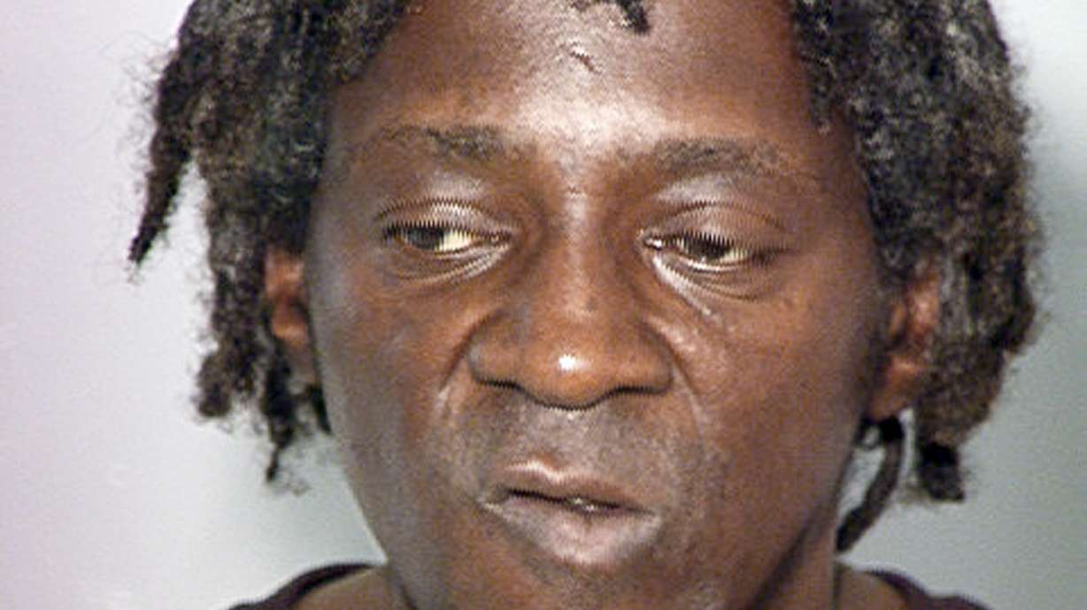 Flavor Flav takes plea deal in Vegas battery case