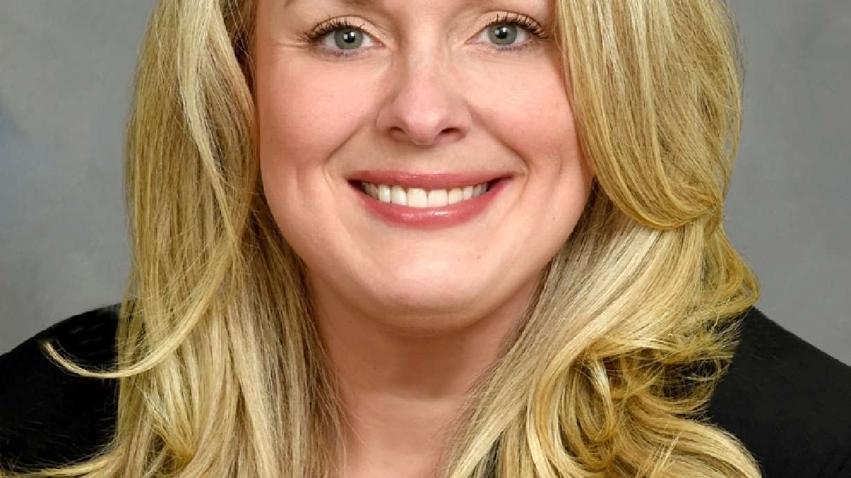 Stephanie Lykins-Harvey joins Cardinal Bank as Regional Sales & Service Manager