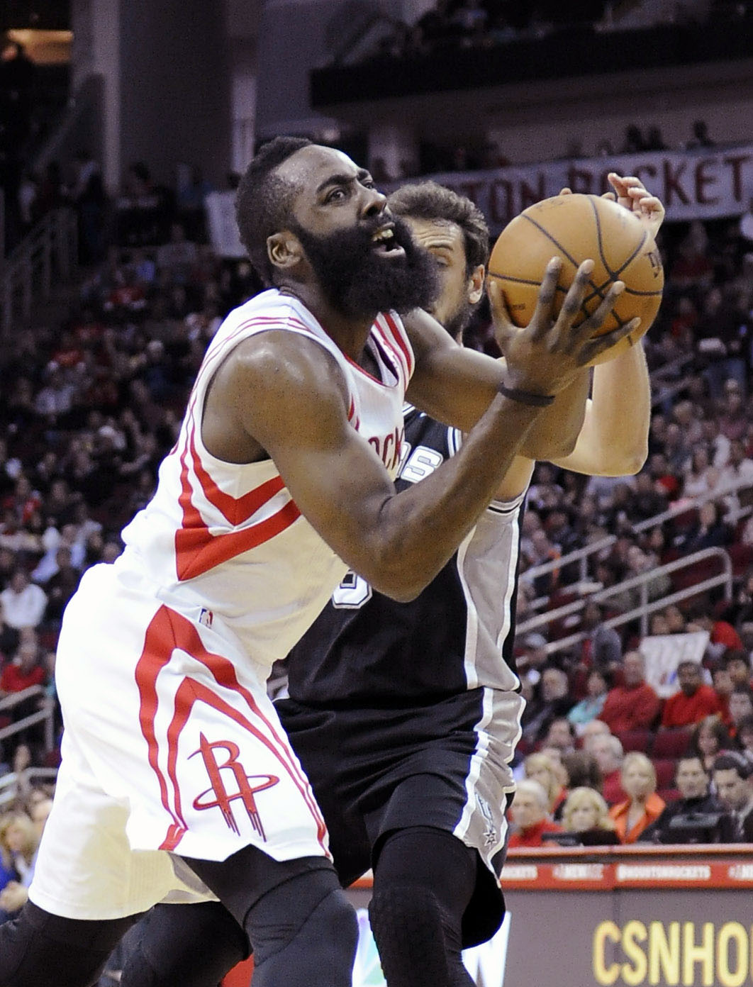 Rockets down Spurs 104-98