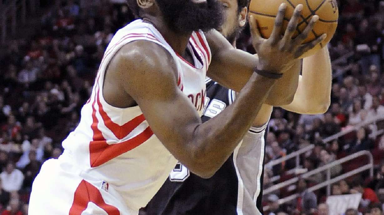 Rockets down Spurs 104-98