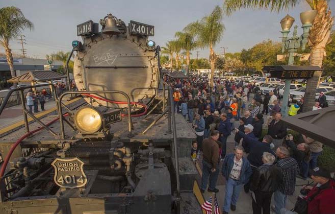 File - In this Jan. 26, 2014 file photo,
spectators view the historic locomotive, Union
Pacific Big Boy No. 4014 at Metrolink Station,
in Covina, Calif.