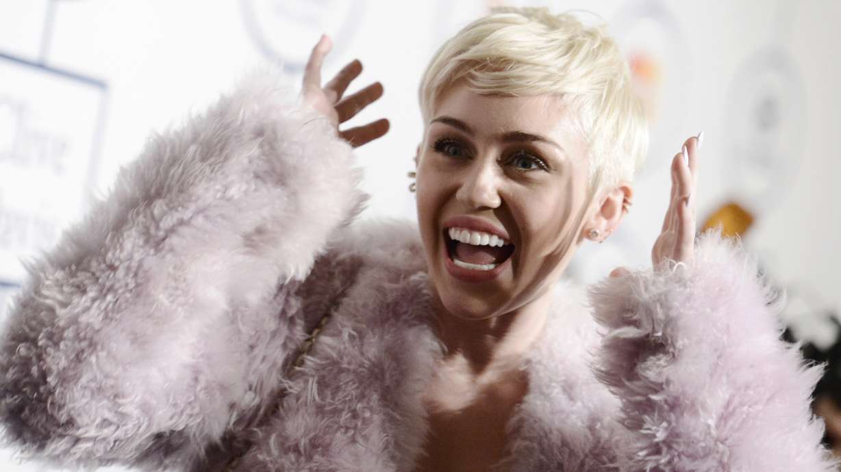 Miley Cyrus hospitalized, cancels Kansas City show