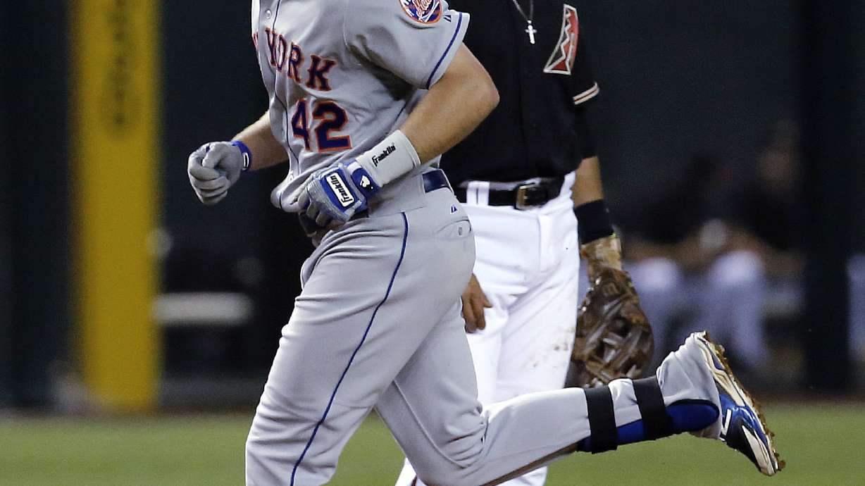 Mets jump on struggling D-backs early in 9-0 win
