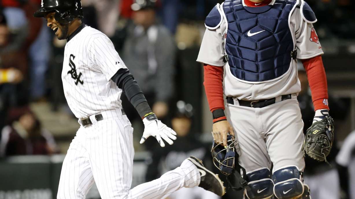 Red Sox fall to White Sox 2-1 on error in 9th