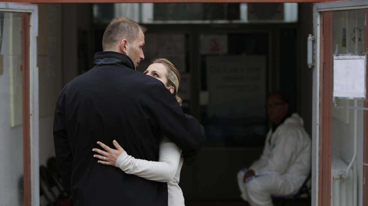 Bosnians see victims excavated from mass grave