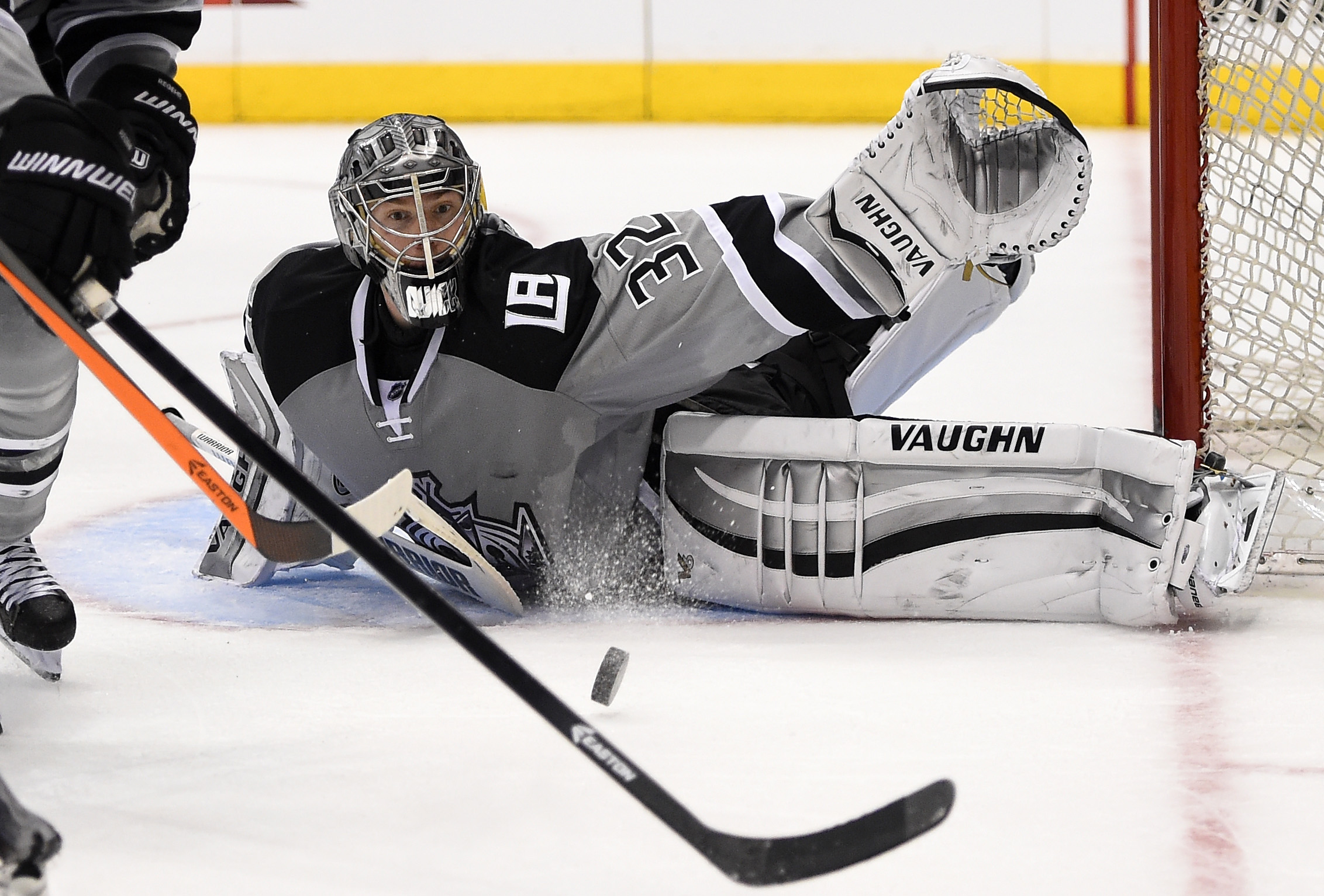 Sharks take goalie questions into rematch vs Kings