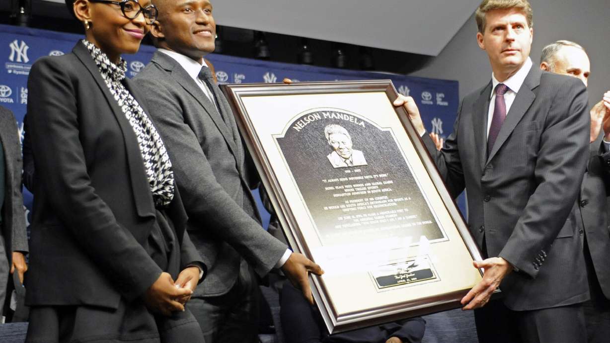 Yankees unveil plaque for Nelson Mandela