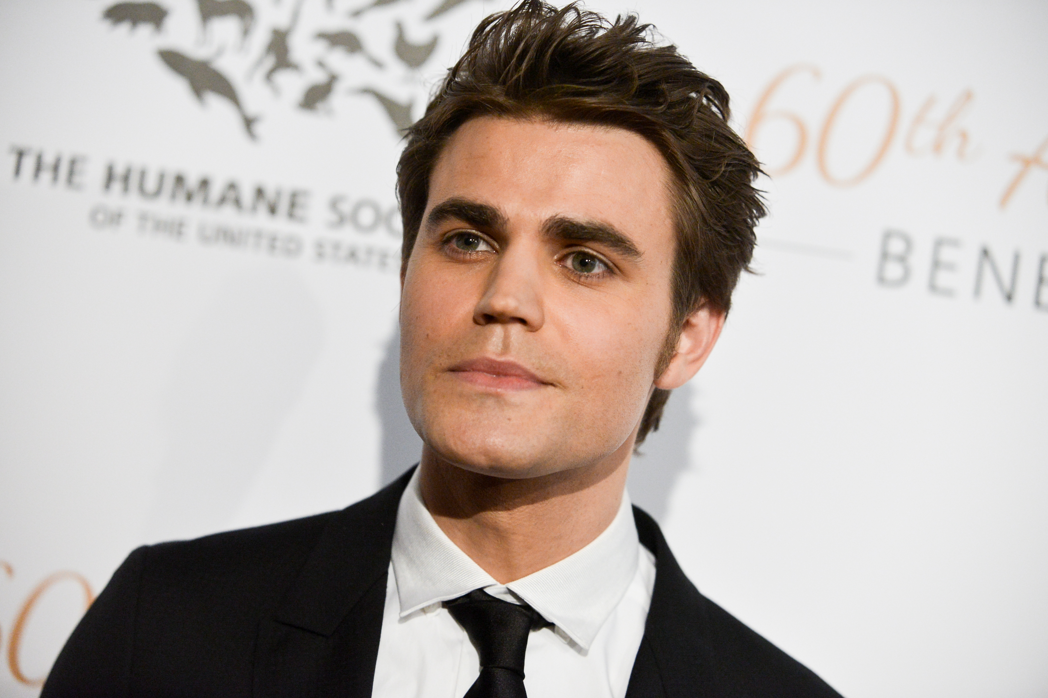 'Vampire Diaries' star sinks teeth into directing