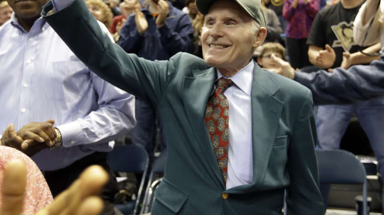 Hawks wrap up regular season, beat Bucks 111-103