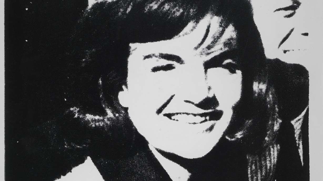 Gallery eyes portraits in the age of abstract art