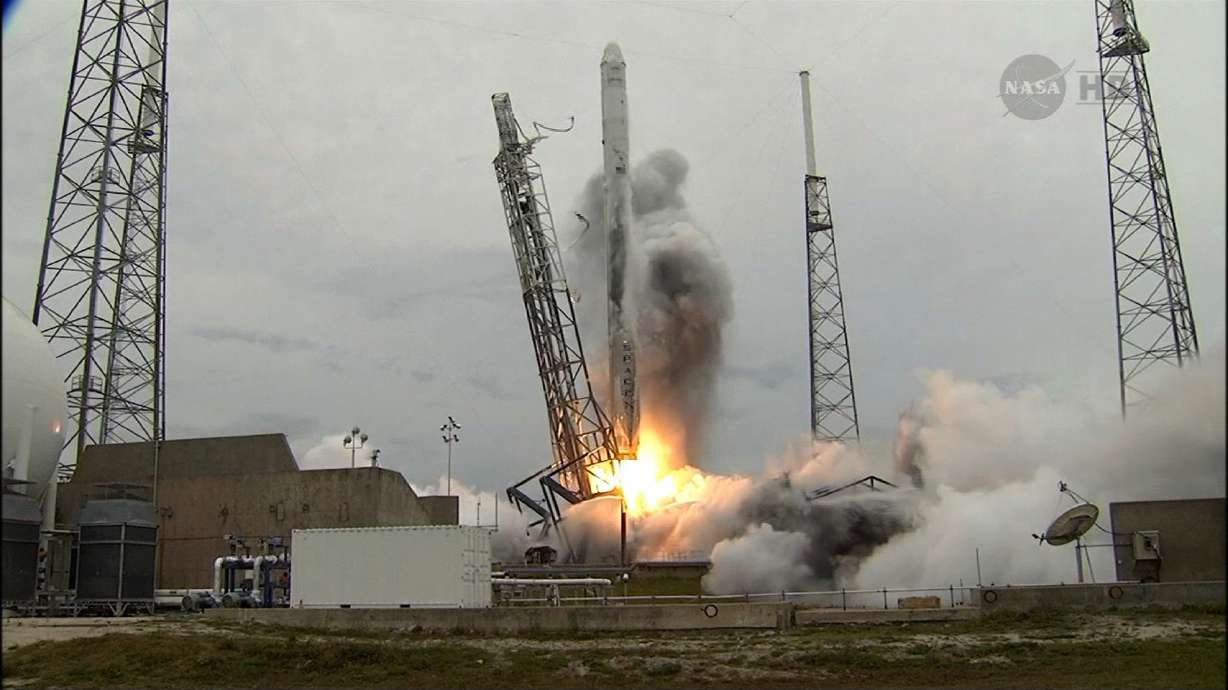 SpaceX's Dragon on way to International Space Station