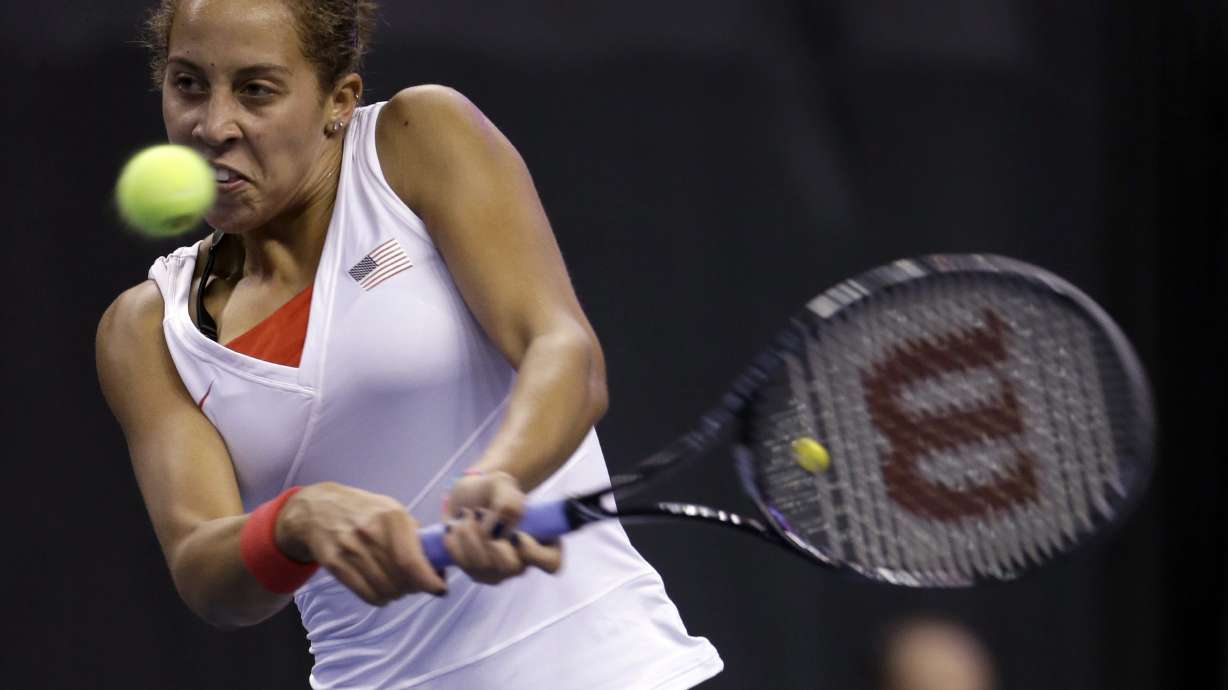 France edges US 3-2 in Fed Cup