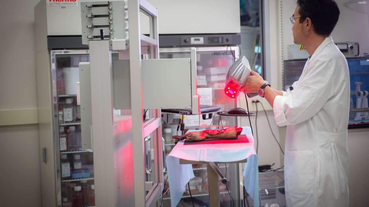 Artificial eyes, plastic skulls: 3-D printing the human body