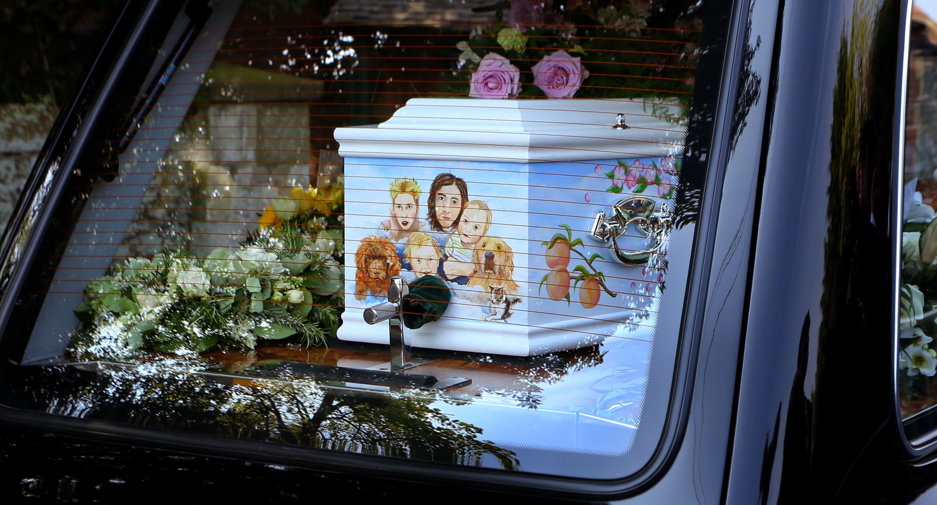 Celebrities gather for Peaches Geldof funeral