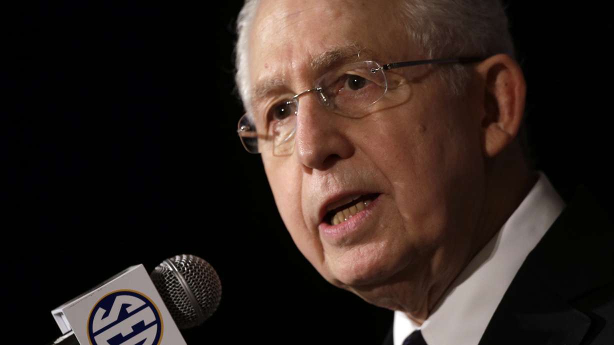 Slive: Leagues, union advocates have common ground