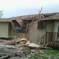 Wind causes accidents, injuries and outages