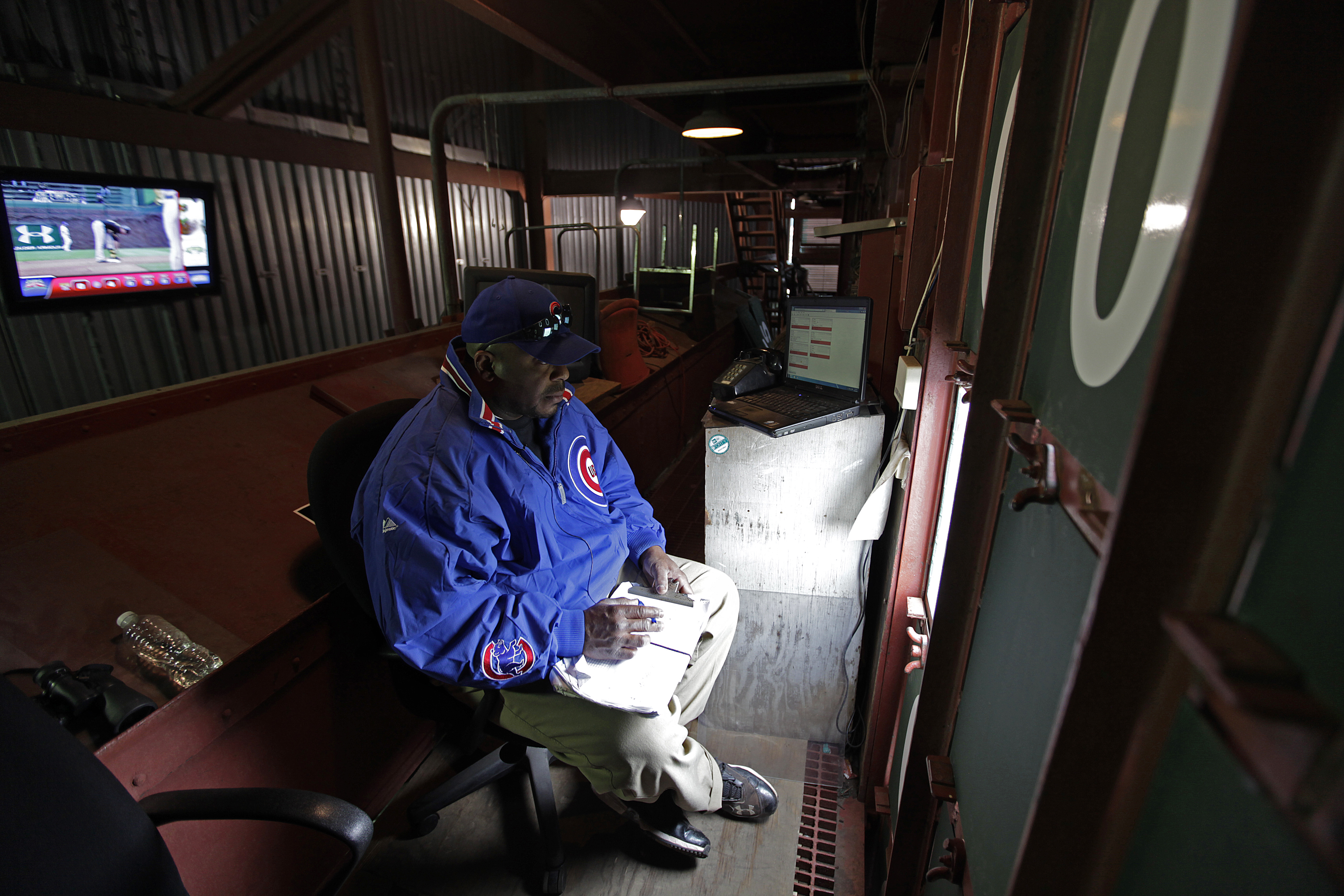Scorekeeper at Wrigley practices dying art