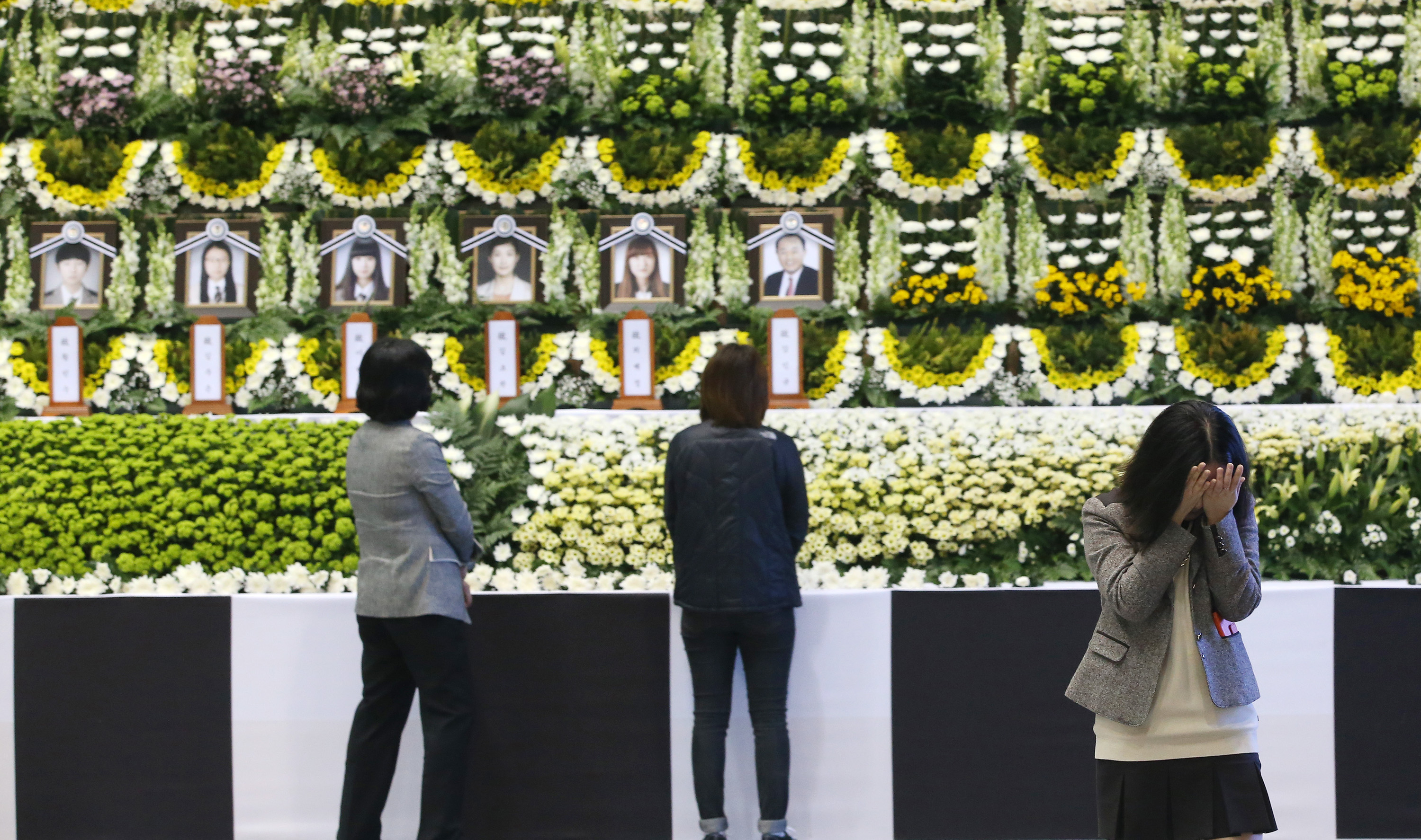 SKorean city full of grief prepares for more