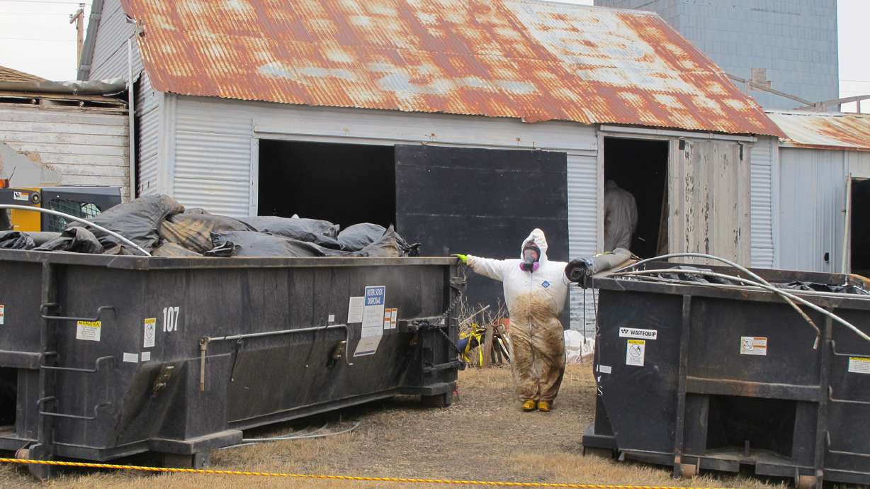 North Dakota finds more radioactive oil waste