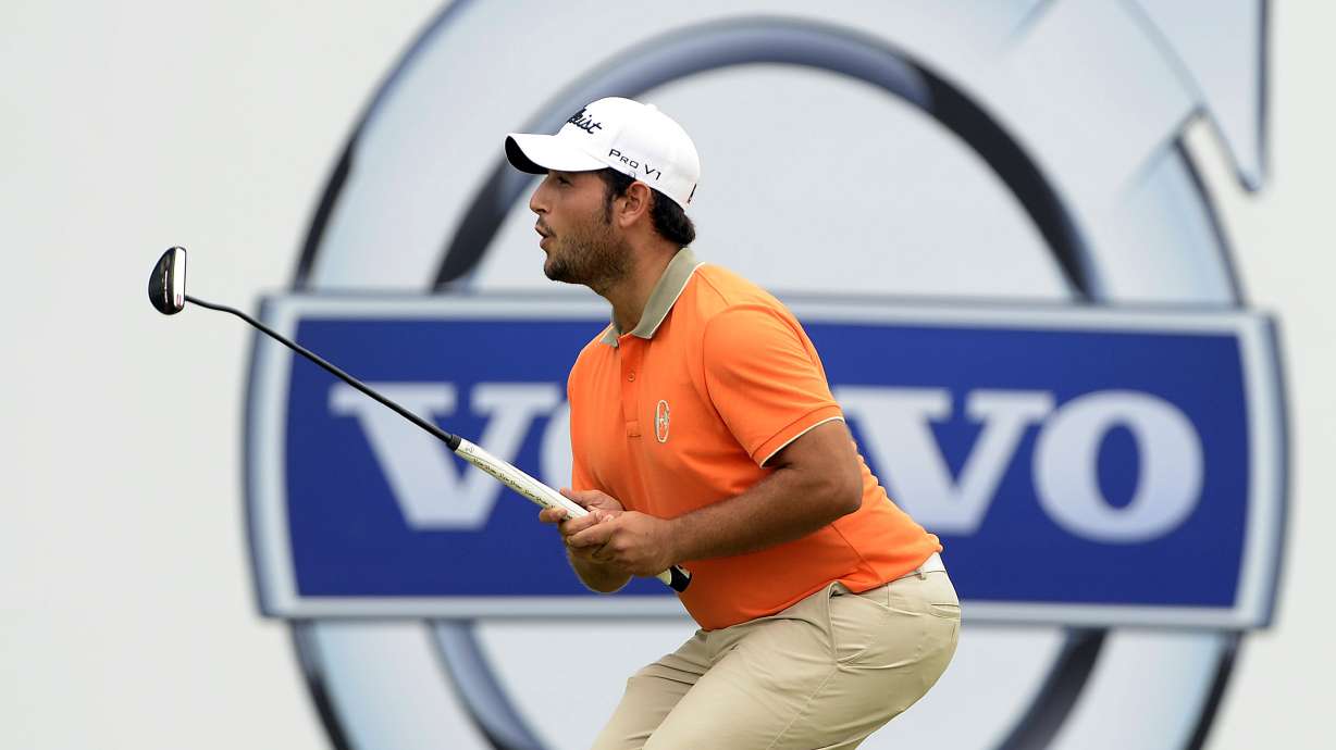 Levy shoots 62 to open 4-shot lead at China Open