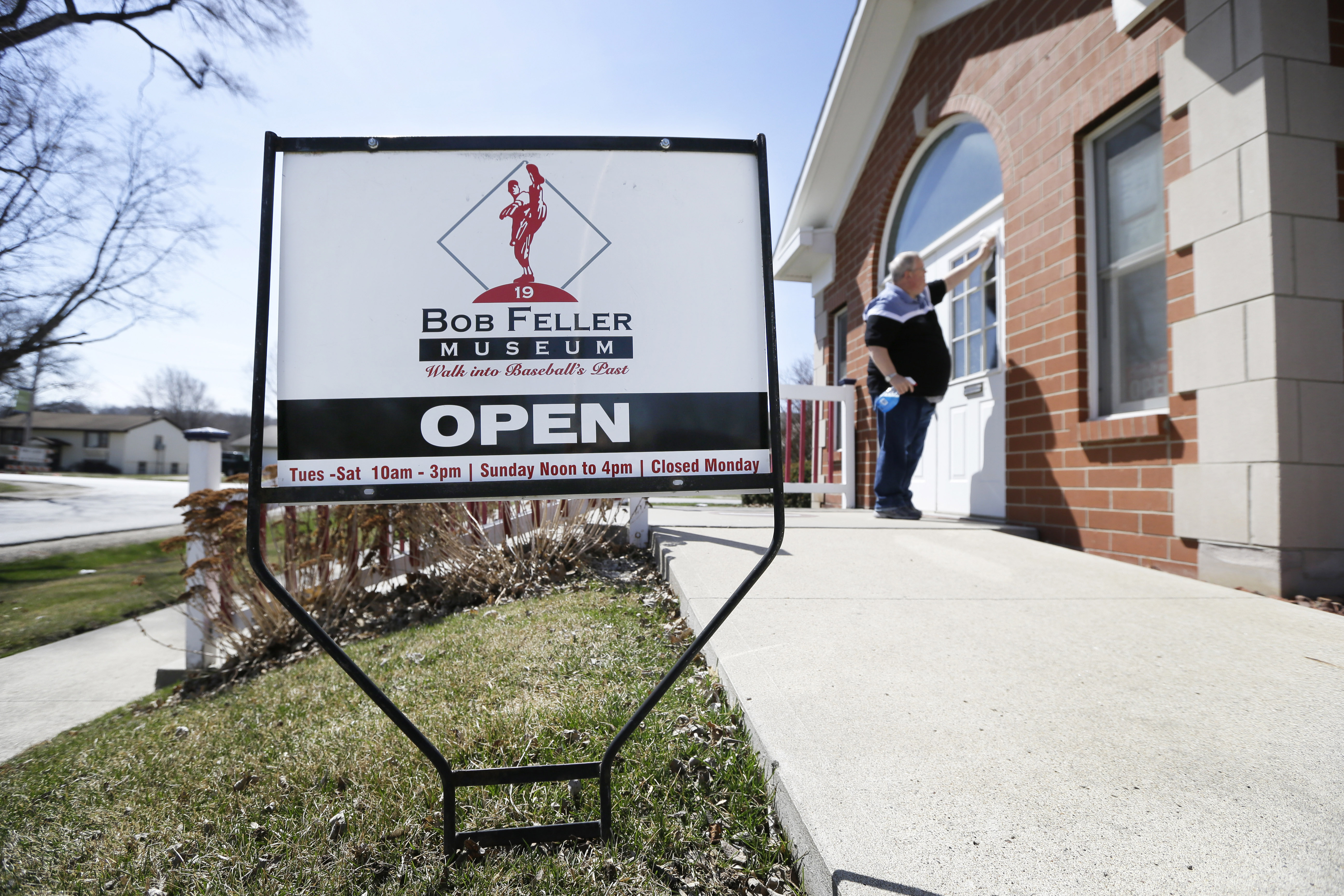 Iowa baseball museum struggles when namesake dies