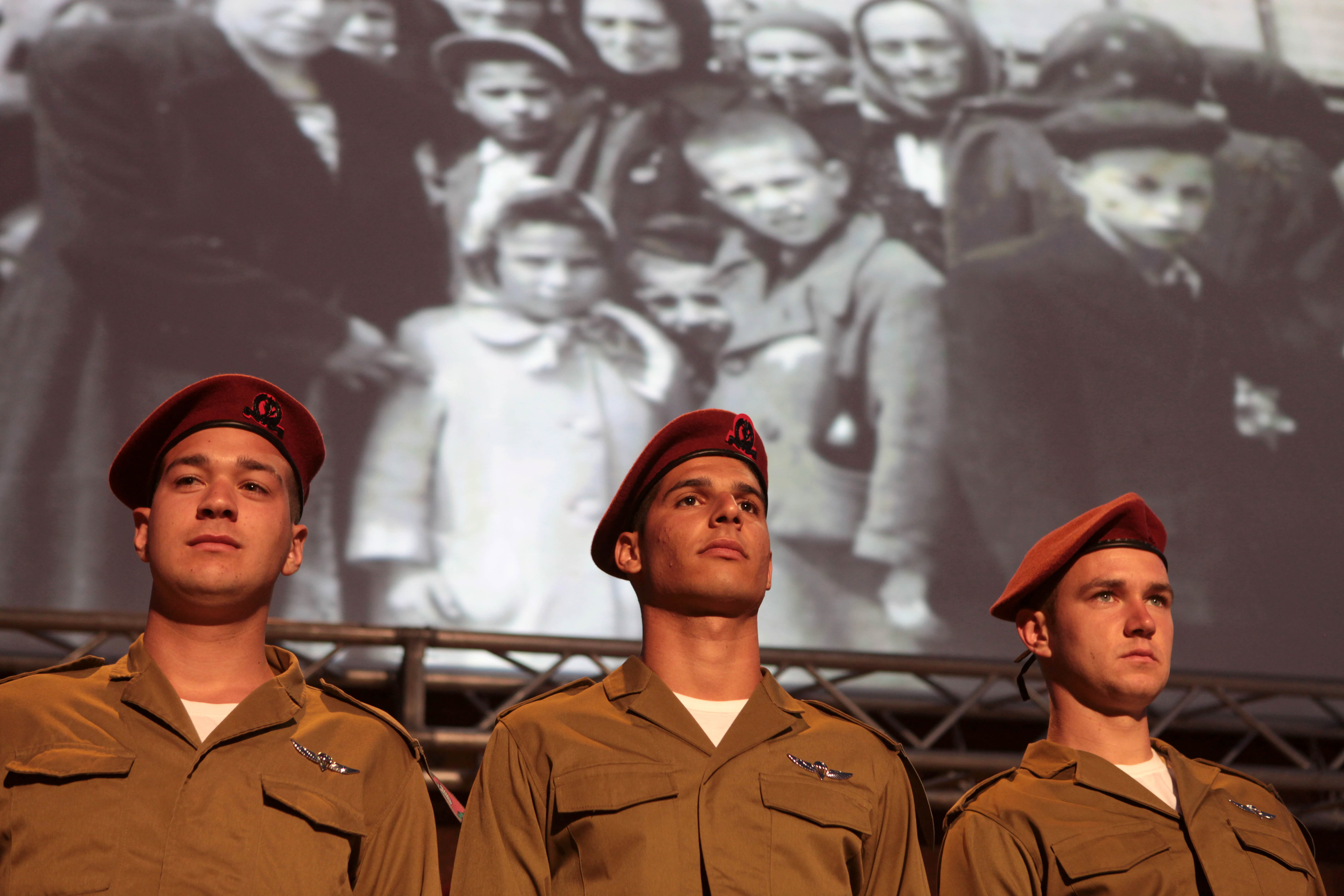 Israel pauses in silence for Holocaust Day