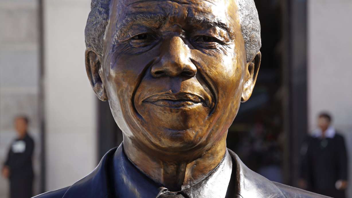 SAfrica celebrates Mandela, 20 years of democracy