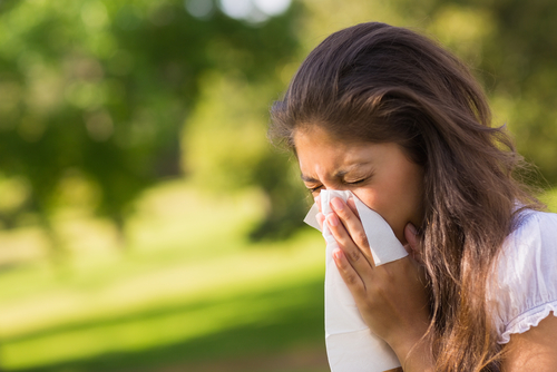 14 simple ways to fight spring allergies