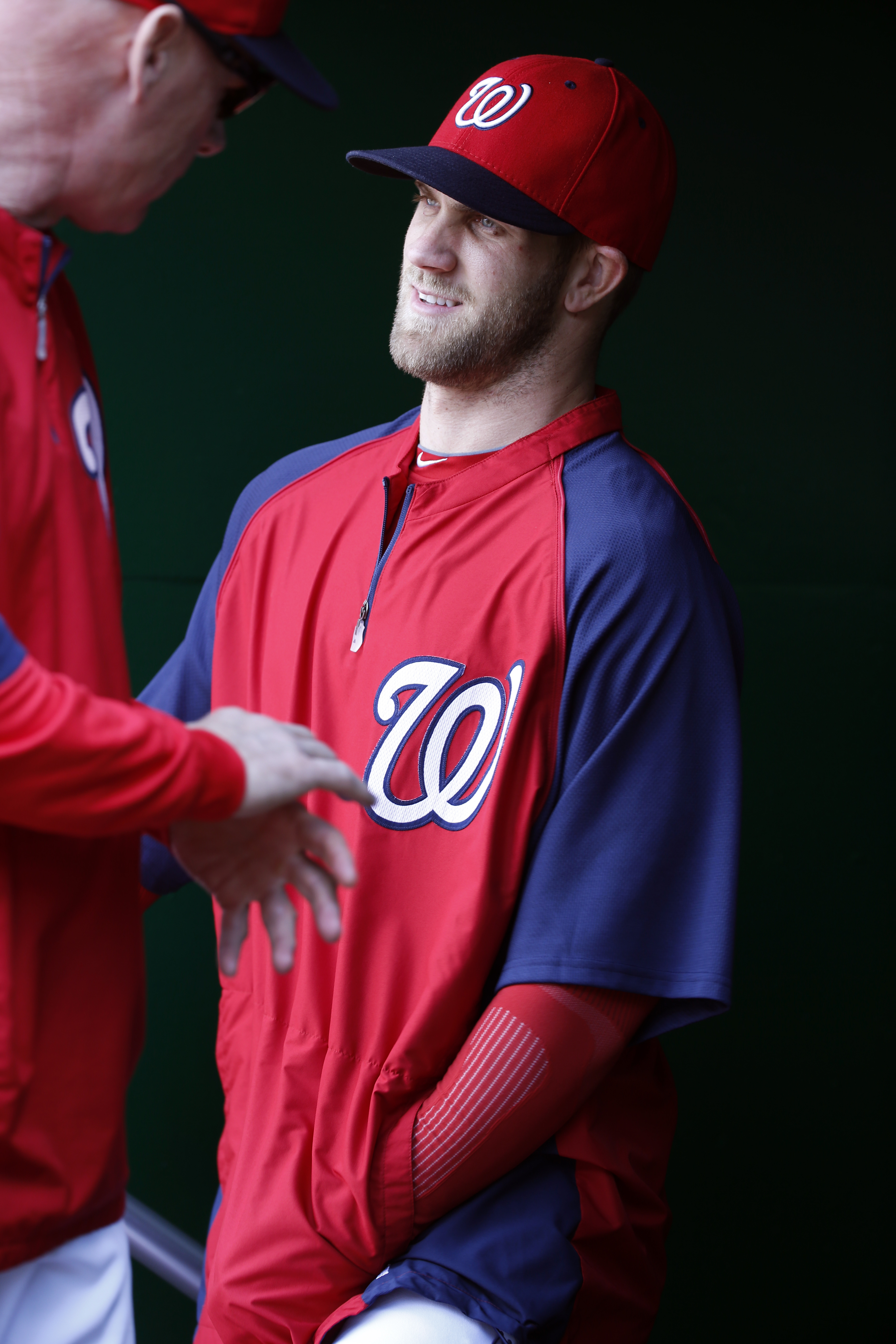 Bryce Harper has surgery on left thumb