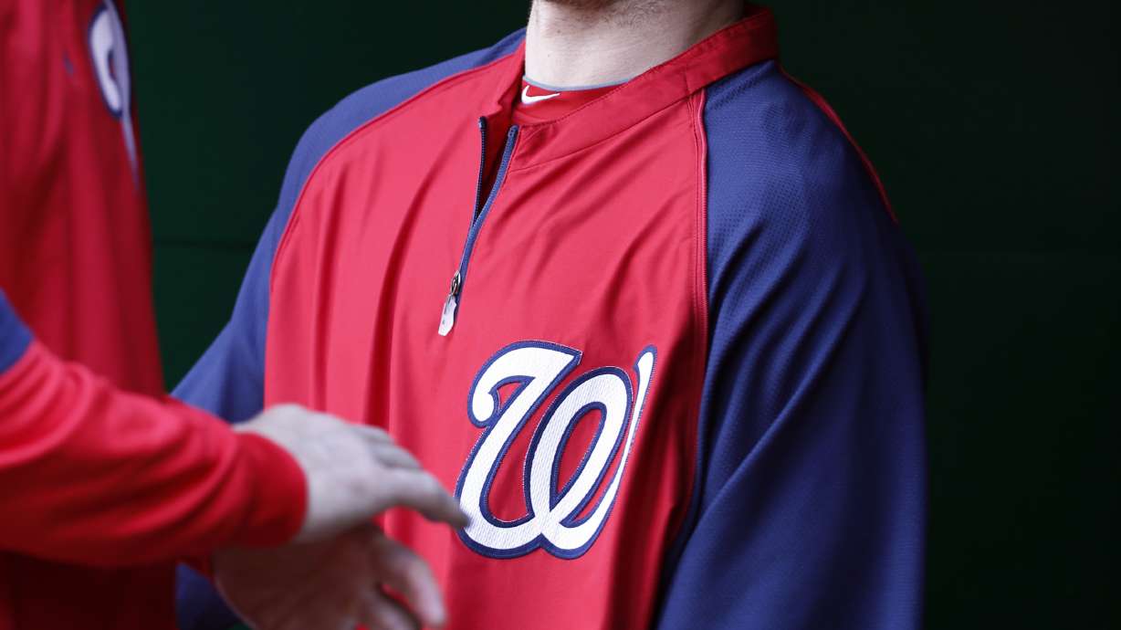 Bryce Harper has surgery on left thumb