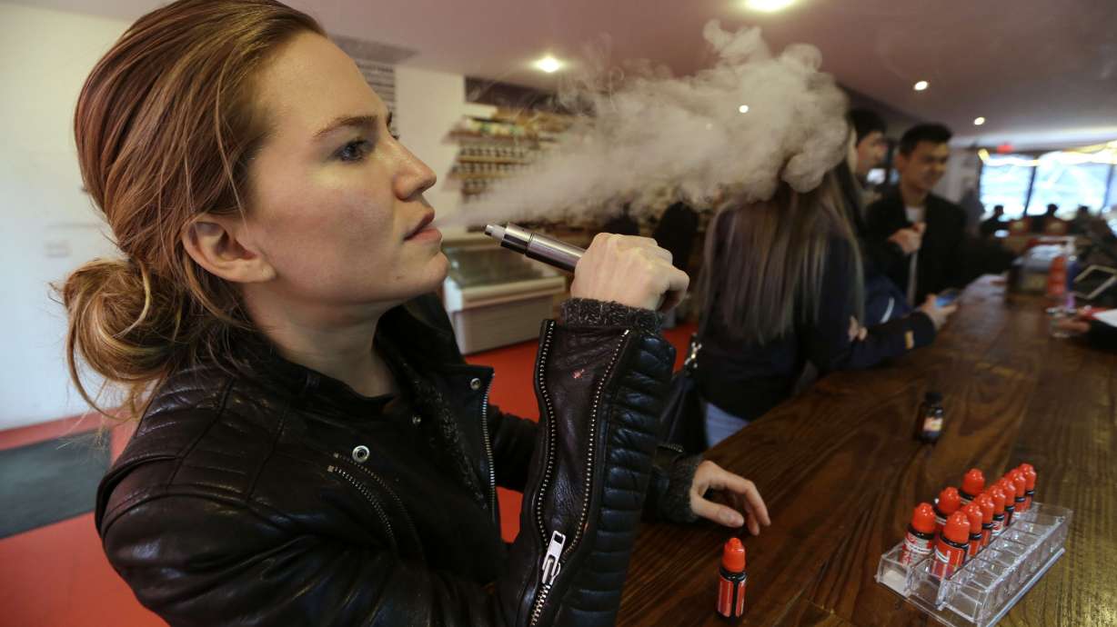 Users bemoan e-cigarette laws in NYC, Chicago