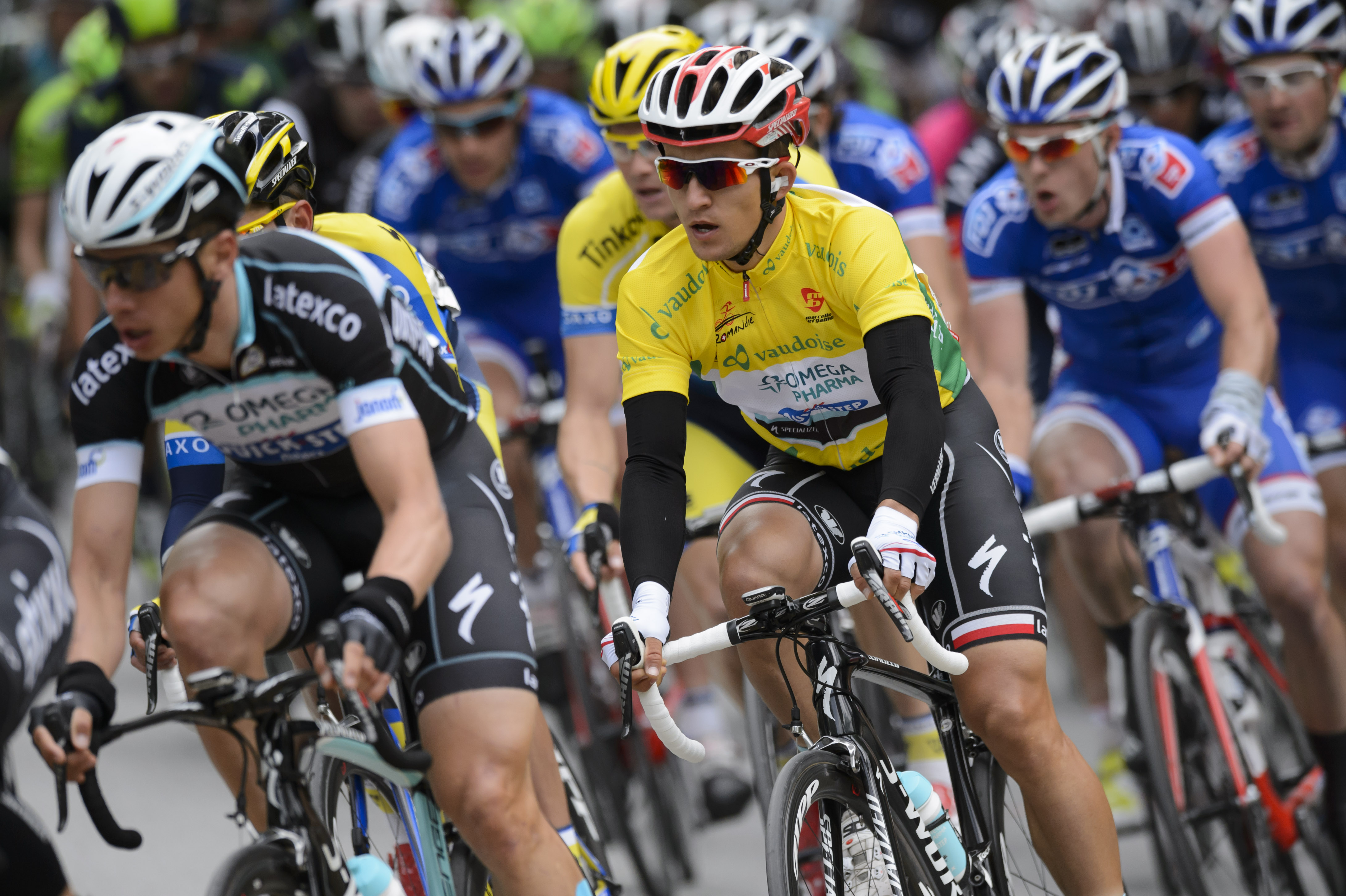 Albasini wins snow-affected Tour of Romandie stage