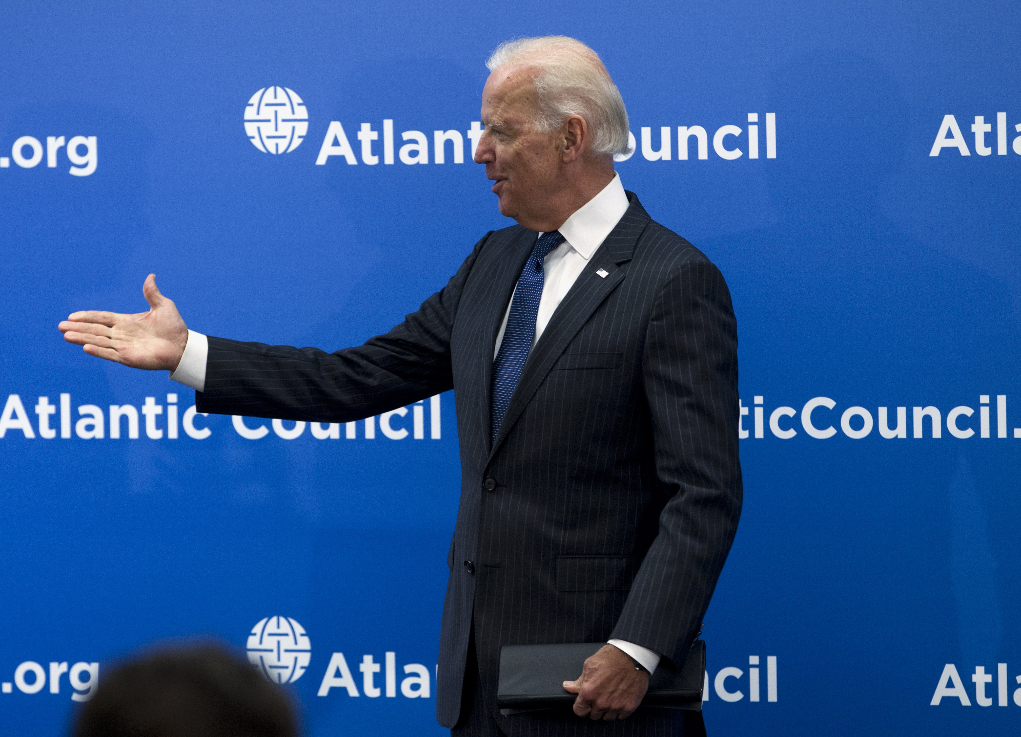 Biden: Russia can't alter Europe borders by force