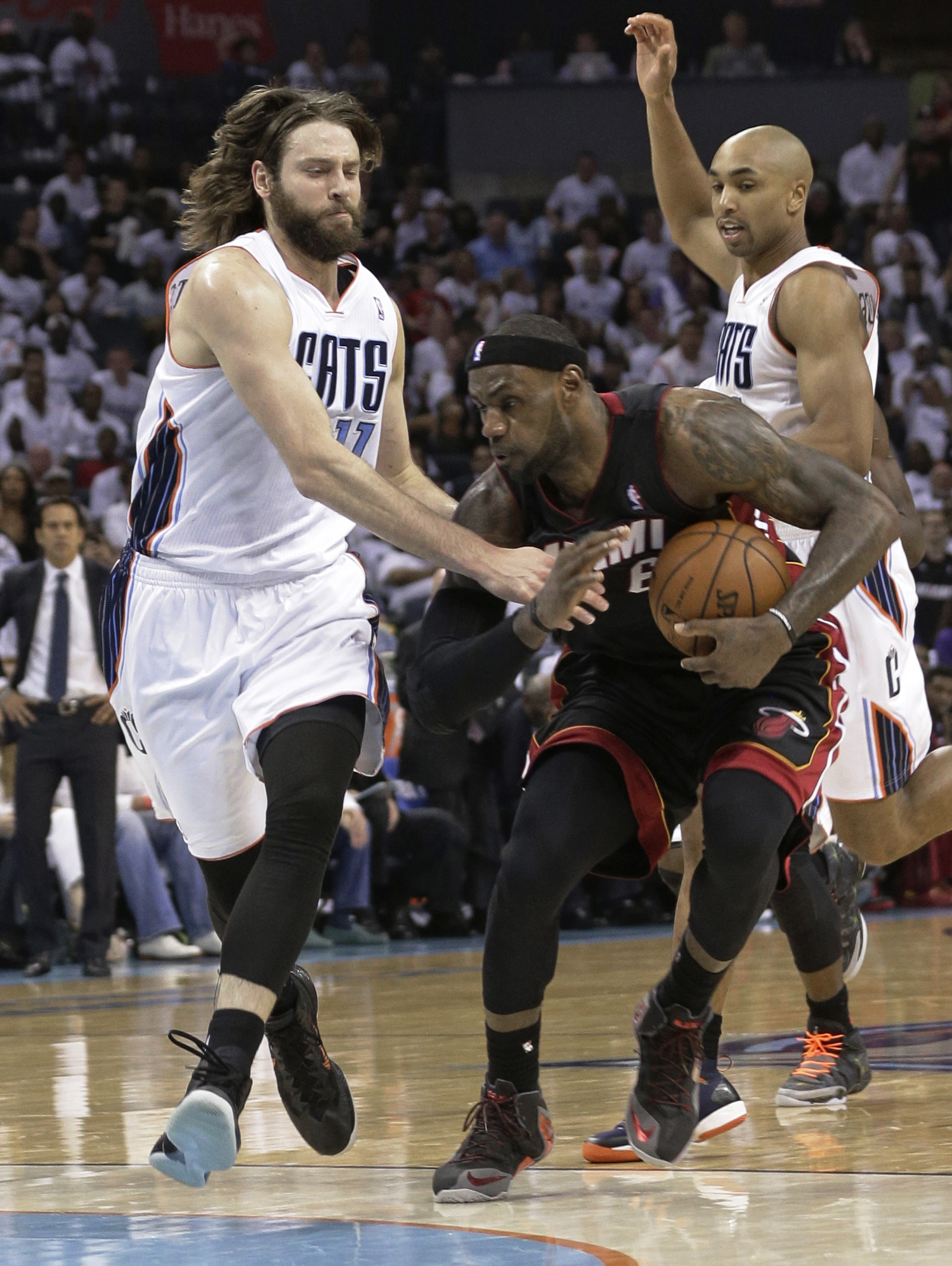 Bobcats F McRoberts has toe surgery