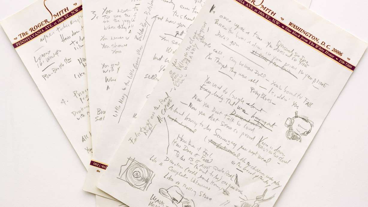Dylan's 'Like a Rolling Stone' heads to auction