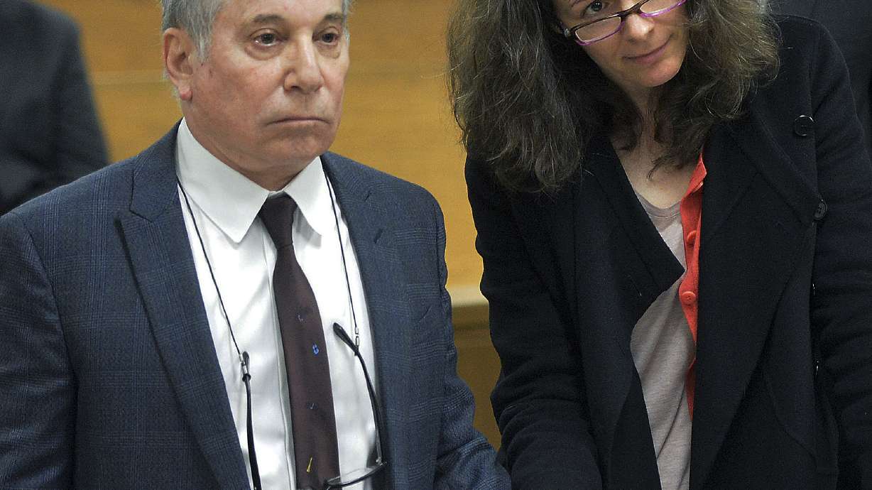 Police: Simon made 911 call that led to arrests