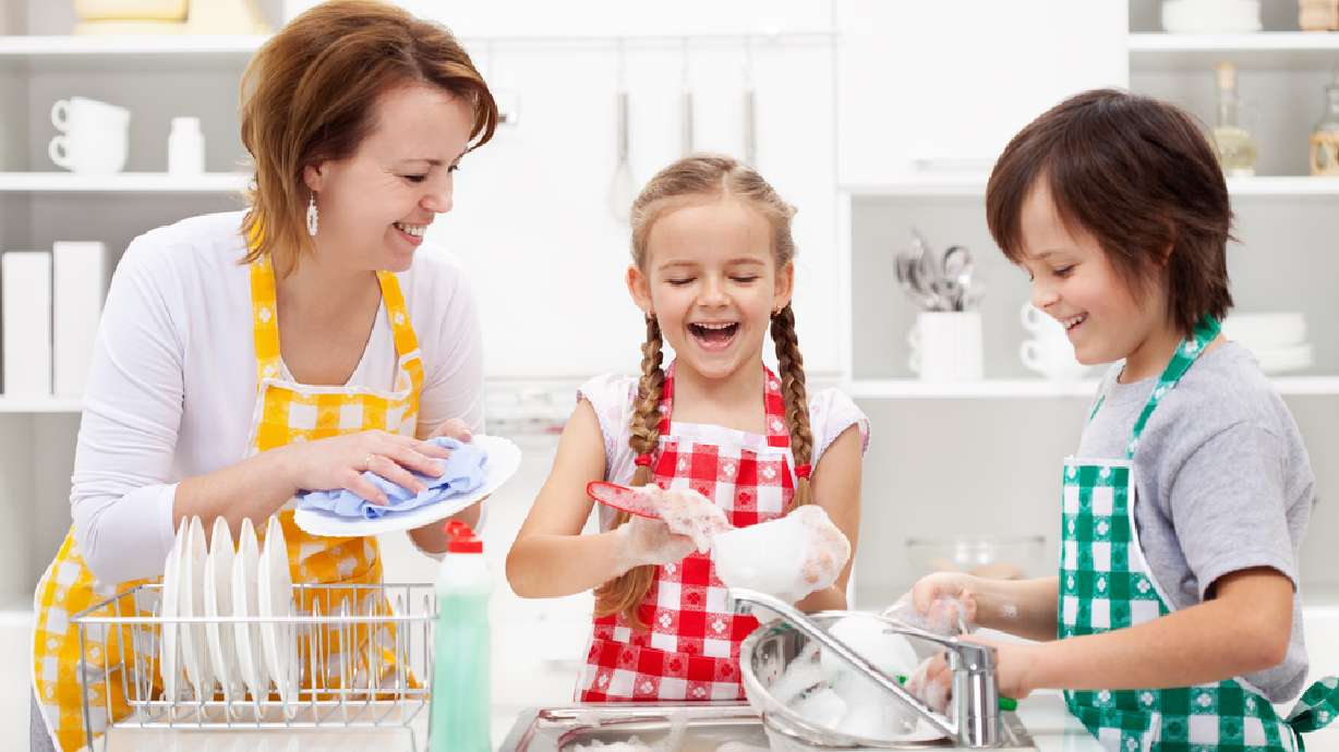 7 habilidades esenciales que todo padre debería enseñar a sus hijos