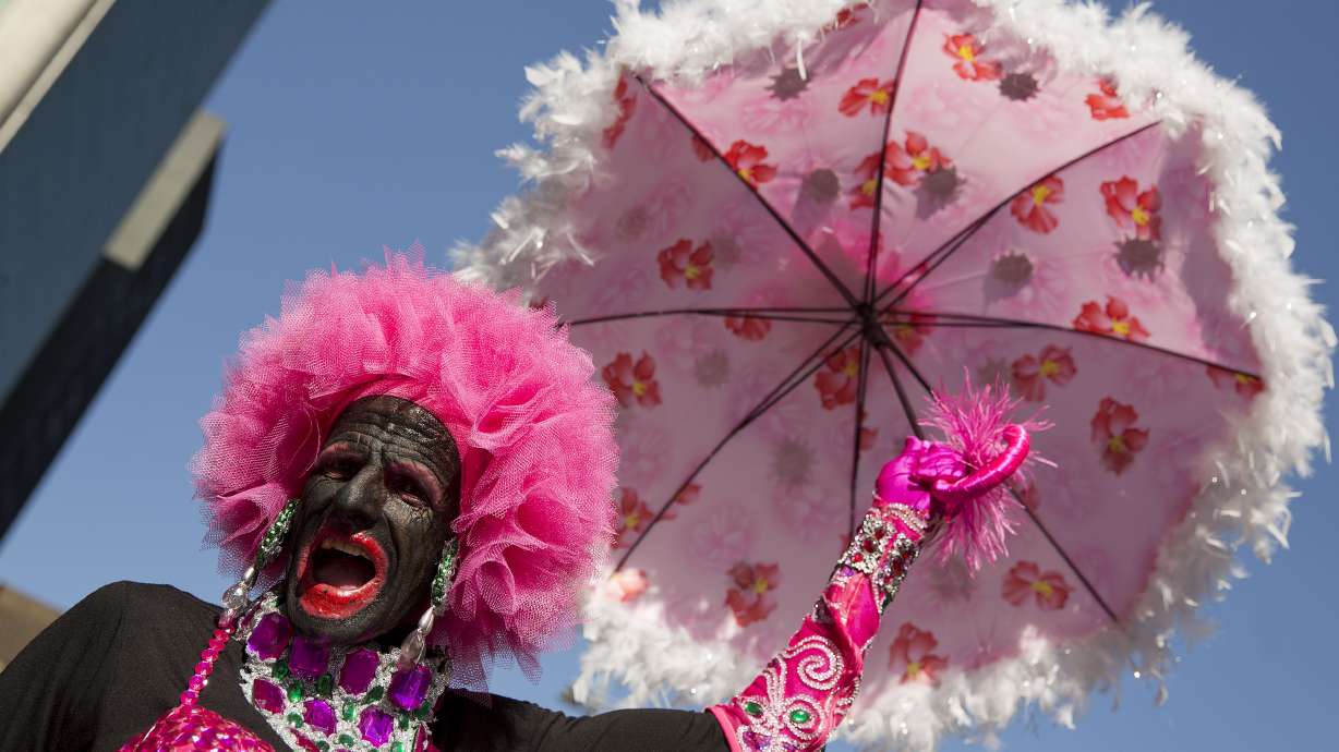 Brazil activists honor gay pride, call for laws